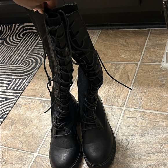 Black Lace-Up Women's Boots - Picture 1 of 4